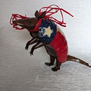 Welded Steel Metal  Armadillo with Texas FLAG paint Job. Self Standing 7" Tall